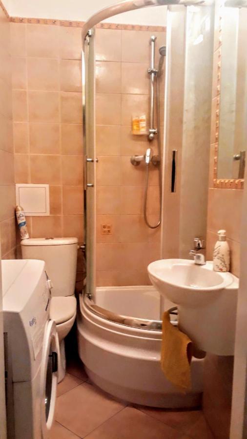 Apartmán Kawalerka Na Starym Zoliborzu Varšava Exteriér fotografie